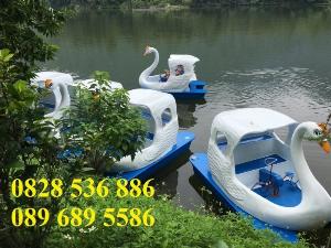 Thiên nga đạp nước 3 chỗ, thuyền đạp nước 4 chỗ khu vui chơi, sinh thái, hồ vườn.