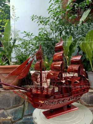 Thuyền thái santa chất liệu gỗ bền đẹp mang phong thủy tốt