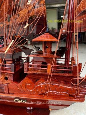 Thuyền hạ long bằng gỗ đem tài lộc may mắn cho gia chủ