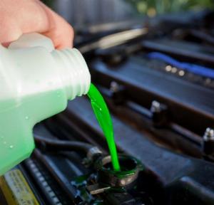Nước Làm Mát Động Cơ Ô Tô và Xe Máy ABRO ENGINE COOLANT Xanh 946ml