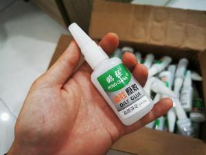 Keo Dán Siêu Dính Đa Năng Peng Qiang OILY GLUE Nội Địa Trung, Dán Hầu Hết Mọi Vật Liệu 50g