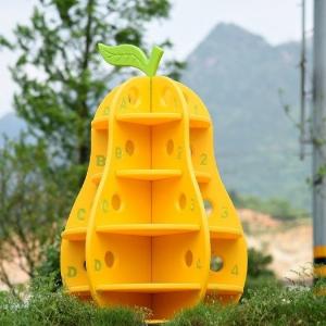 Kệ sách hình cây
