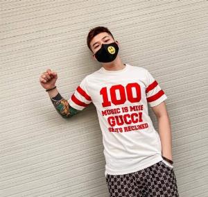 Áo thun nam nữ thời trang cao cấp có 3 mẫu