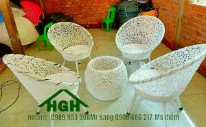 Bàn ghế cafe mây nhựa Hồng Gia Hân Ms052257