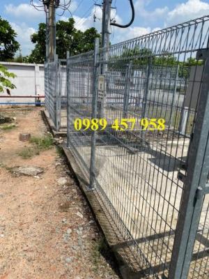 Sản xuất Hàng rào nhà máy phi 5 50x200, Hàng rào sơn tĩnh điện D5 50x150