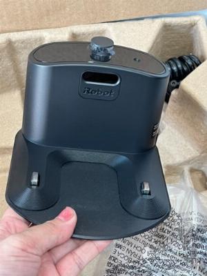 Robot hút bụi iRobot Roomba 615-hàng new 100%