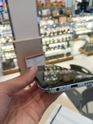 Cần ra đi gấp realme 8