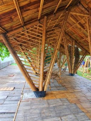 Nhà tre lắp ghép giá rẻ, nhà tre bungalow du lịch, nhà tre di động