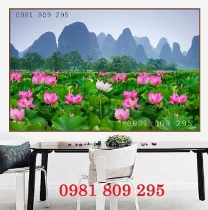 Tranhy gạch men ốp phòng khách hoa sen - tranh gạch 3d HG8