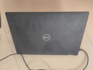 Laptop dell 7390 i7 8650u