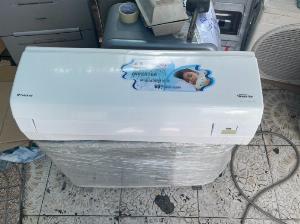 Máy lạnh cũ DAIKIN 1.5hp inverter plasma ion mặt gương nắp trượt sang trọng