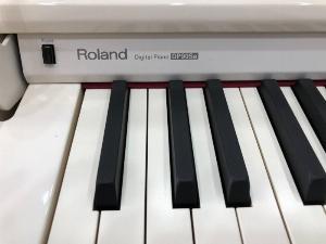 Piano điện Roland DP-90SE màu trắng bóng