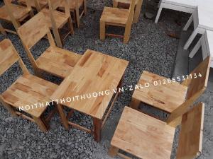 Bộ bàn ghế cafe gỗ thông, mặt gỗ cao su giá rẻ.