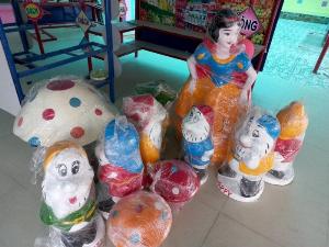 Bộ tượng Bạch Tuyết và bảy chú lùn