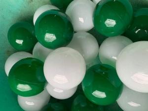 Bóng nhựa nhà banh
