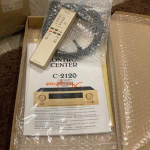 Accuphase C-2120