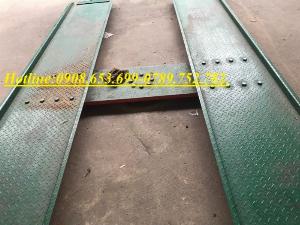 Thanh lý cầu 1 trụ rửa xe ôtô Ấn Độ,4 tấn,còn mới 90%.