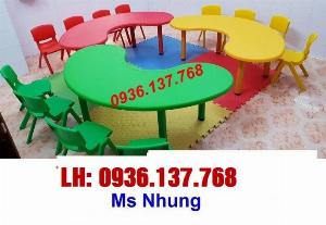 Bàn nhựa nhập khẩu giá rẻ