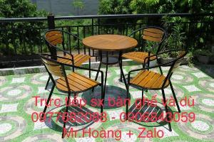 Bàn ghế cà phê ngoài trời gỗ sắt giá tốt - nội thất Nguyễn hoàng