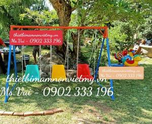 Xích Đu 3 Chỗ Ngoài Trời Mầm Non Tại TPHCM