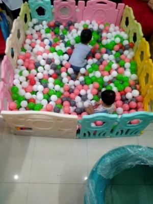 Bể quây bóng cho bé