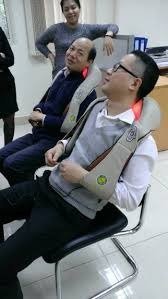 Máy massage giảm đau vai cổ gáy đáng mua nhất trên thị trường hiện nay