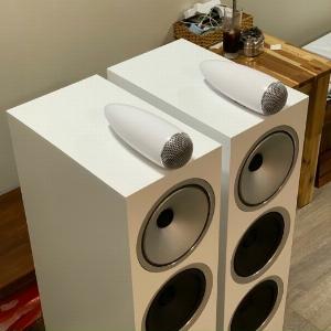 Loa B&W 702-S2 Matte White