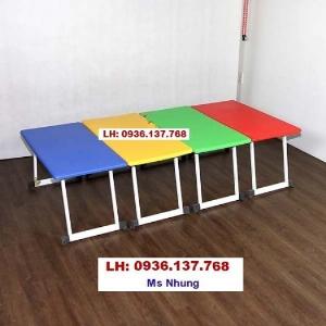 Chuyên cung cấp bàn nhựa cho bé mầm non