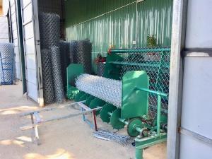 Chuyên Lưới b40 bọc nhựa khổ 2,4m mầu xanh, Lưới làm sân bóng đá, Lưới sân tennis