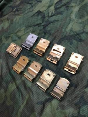 Khóa dây nịt QĐ Mỹ