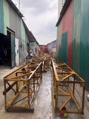 Vận thang hàng giá rẻ 500kg
