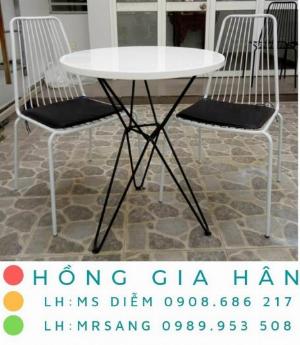 Bàn ghế sắt giá tốt Tp.HCM Hồng Gia Hân G0940