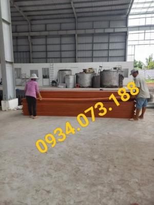 Ván ép cốp pha phủ phim giá rẻ dày 15 li và 18 li hàng loại A ở thủ dầu một Bình Dương
