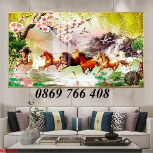 Gạch tranh bát mã phòng khách