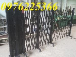 Giá bán hàng rào xếp di động