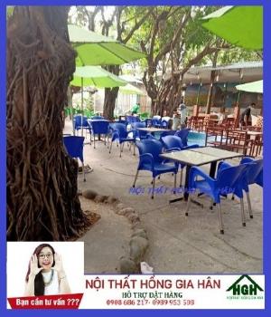 Bộ bàn ghế sân vườn