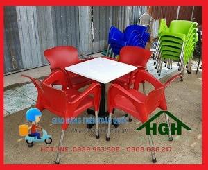 Bộ bàn ghế sân vườn