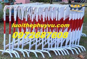 Hàng rào di động, rào chắn barie, hàng rào sắt có bánh xe, khung rào chắn ngắn kho tại Bình Chánh,TP HCM