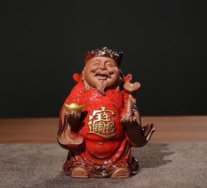 Mẫu tượng Thần Tài đứng gốm tử sa phủ men bóng