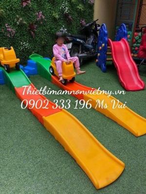 Xe trượt dốc cho bé vui chơi và vận động