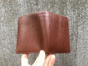 Ví nam da bò thật vân sần gỗ dáng đứng
