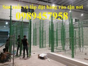 Sản xuất Hàng rào bẻ góc tam giác 2 đầu, Hàng rào công ty