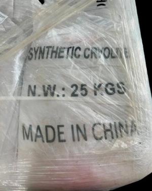 Synthetic cryolite, Sodium HexafloAluminate, (Na3AlF6) – Trung Quốc