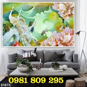 Tranh gạch phòng khách chim công