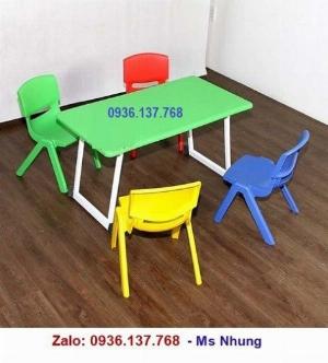 Chuyên bán bàn ghế nhựa mầm non bền đẹp