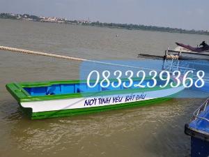 Cano cứu hộ, vận chuyển hàng hoá cứu trợ