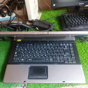 Laptop HP P8400 ram 3Gb ổ cứng 32Gb màn hình 14 inch đầy đủ phụ kiện, bảo hành 7 tháng.