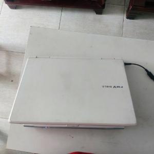 Laptop Nhật Fujitsu T7250 ram 4G màn hình 15 inch đầy đủ phụ kiện, BH 7 tháng.