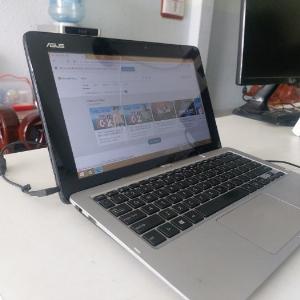 Máy tính Asus T200TA-CP004H nứt kính đầy đủ phụ kiện thanh lý rẻ.
