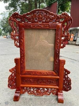 Khung ảnh thờ tứ linh gỗ hương kích thước 20 x30 cm